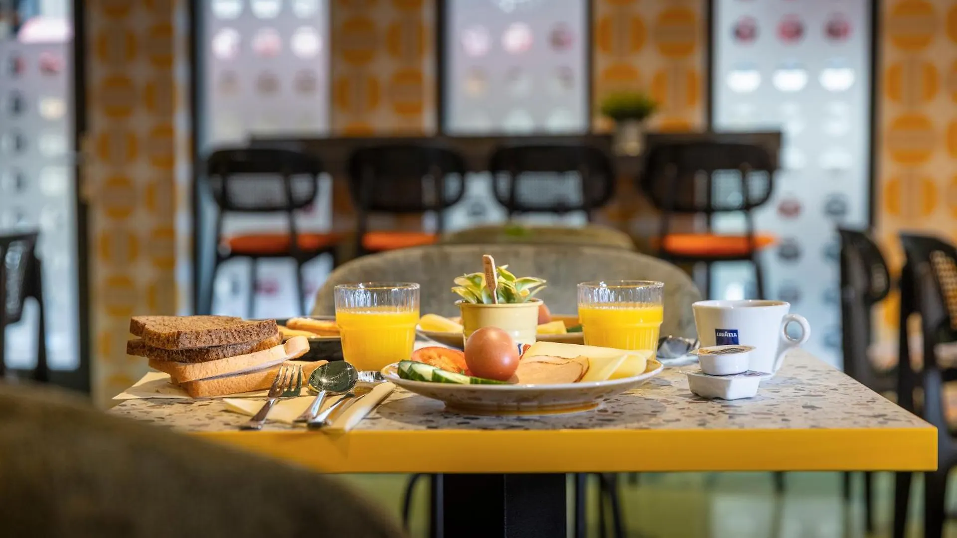 Tourist Inn Hotel Amsterdam
